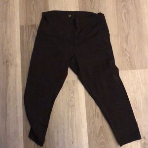 Lululemon high-waisted fold over capri leggings